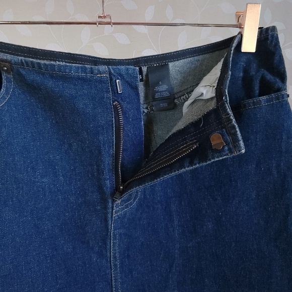 Vintage Y2K DKNY Embellished Logo Side Slits Stretch Denim Skirt Dark Wash - Picture 11 of 16